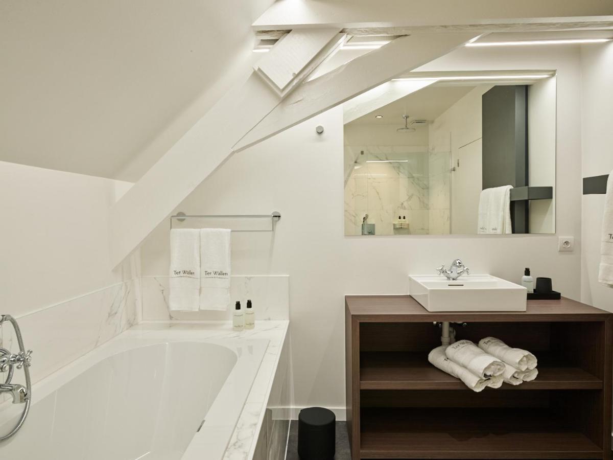 Boutique Hotel Ter Wallen Izegem Luaran gambar